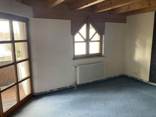 Schlafzimmer mit Balkon, 1. OG - 