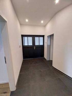 Flur Zugang zum Wohnen - Etagenwohnung mit 63,00 m² in Singen zur Miete