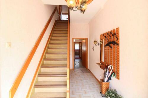 EG Eingangsbereich - 1 Zimmer Einfamilienhaus zum Kaufen in Herne