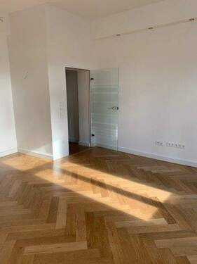 Wohnbereich - 2 Zimmer Etagenwohnung in Fürth