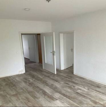 Wohnzimmer - 2 Zimmer Etagenwohnung in Halle (Saale)