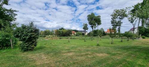 Seitlicher Landbereich - 