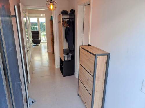 Erdgeschossflur - Reihenmittelhaus mit 117,00 m² in Neu Wulmstorf zum Kaufen