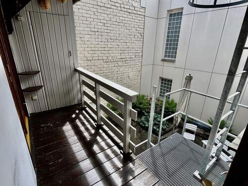 Balkon mit angrenzendem Abstellraum - 