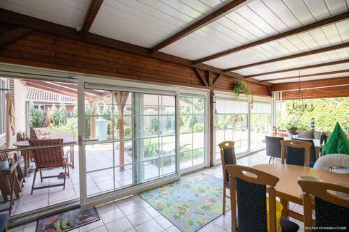 Wintergarten mit Terrasse - 