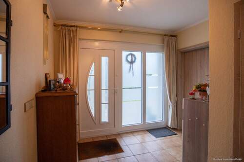 Hauseingang - 3 Zimmer Bungalow zum Kaufen in Klein Offenseth-Sparrieshoop