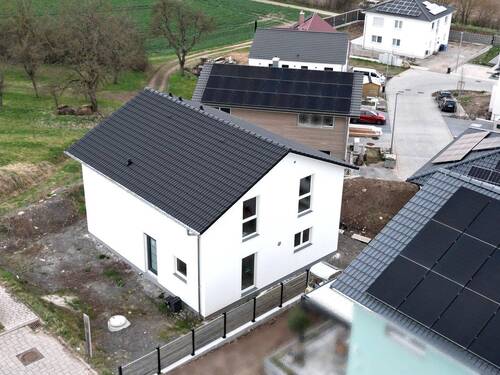 Ansicht 2 - 5 Zimmer Einfamilienhaus zum Kaufen in Pfaffenhofen