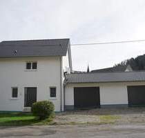 Massiv gebaut - modern gestaltet - Erstbezug - in Sulz-Hopfau! - Sulz am Neckar