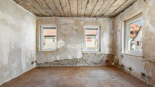 1. OG Schlafzimmer 2 - 