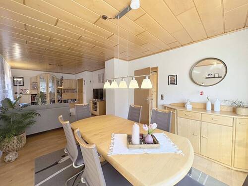 Wohn- und Esszimmer - 
