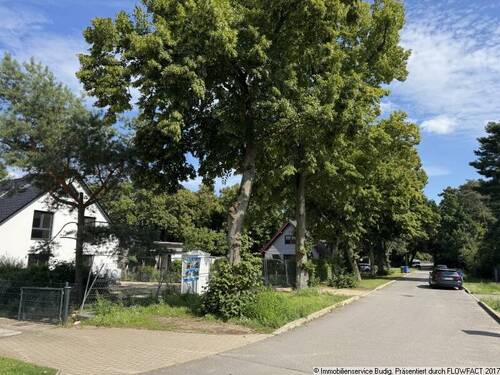 Wohngebietsstraße - 5 Zimmer Doppelhaushälfte zum Kaufen in Werneuchen