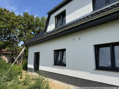 zukünftige Terrasse und Garten - 