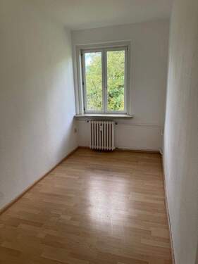Zimmer 1 (1/2) - 