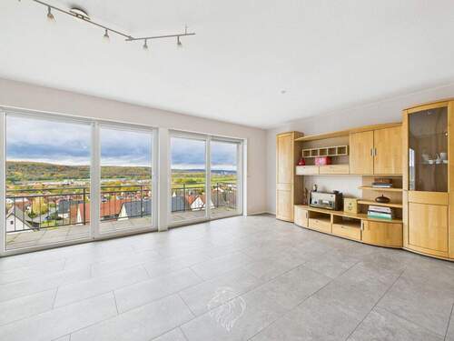 Wohnbereich EG - 5 Zimmer Doppelhaushälfte zum Kaufen in Zellingen-Retzbach