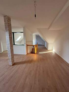 Wohn- und Essbereich - Etagenwohnung mit 83,50 m² in Waltershausen zur Miete