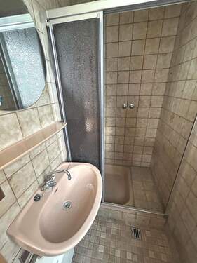 Erdgeschoss: Duschbad - 