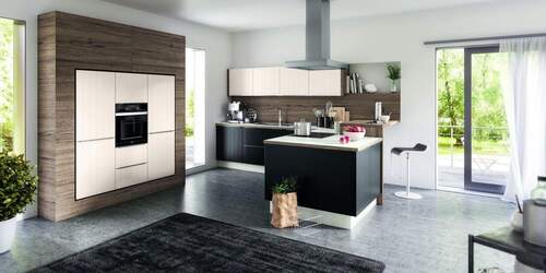 Eine Küche die für sich spricht... - 6 Zimmer Mehrfamilienhaus, Wohnhaus in Zwickau