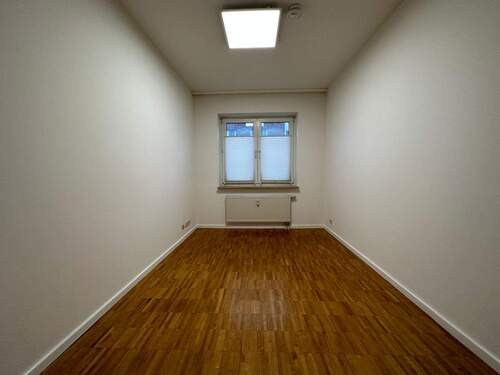 Zimmer 2 - 