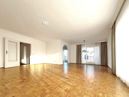 SCHRICK IMMOBILIEN: Ahrensburg - 3 Zimmer Etagenwohnung in AHRENSBURG - ALLENVIERTEL