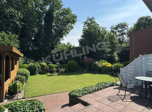 Terrasse mit Blick in den Garten - Einfamilienhaus mit 128,00 m² in Vechta zum Kaufen