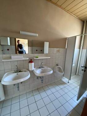 Sanitäreinrichtungen Personal - 