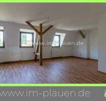 Dachgeschoss - Laminat - Badewanne - Stellplatz | 2-Zimmer-Wohnung Plauen Westend