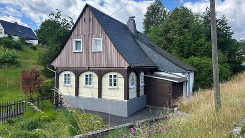 Seiten- und Rückansicht - 4 Zimmer Einfamilienhaus in Leutersdorf