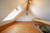 Galerie (Dachspitz) - - 