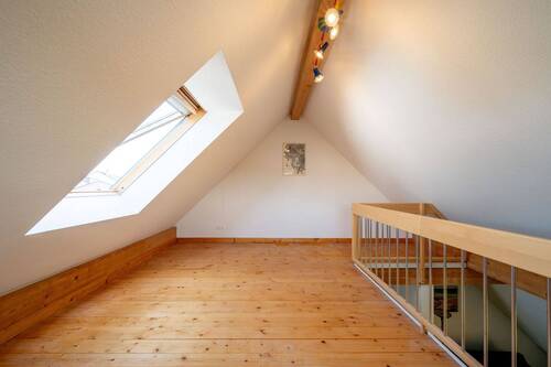 Galerie (Dachspitz) - - 