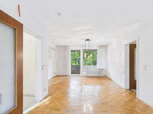 Großes Wohn-/ Esszimmer - Großzügige 3-Zimmer-Wohnung mit viel Potential im Nürnberger Südosten