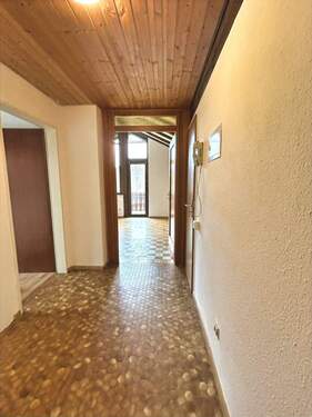 Flur - Etagenwohnung mit 69,00 m² in Lenzkirch zum Kaufen
