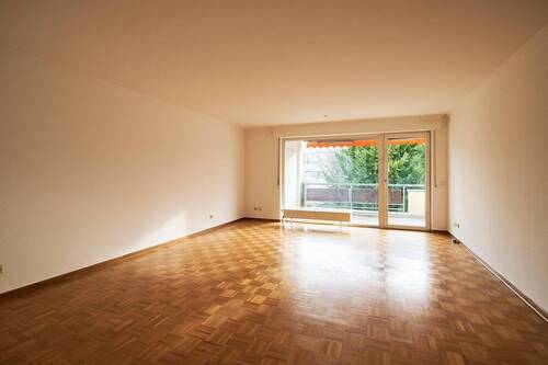 Wohnzimmer - 3 Zimmer Etagenwohnung zum Kaufen in Bergisch Gladbach