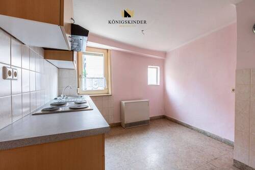 Küche mit Essbereich-Gemeinsam genießen – großzügiger Bereich für Familie, Freunde und Zusammenkommen - 