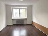 Büro 1 Ans. 1.jpeg - 4 Zimmer Büro mit Aufzug in Düsseldorf Stadtmitte zu vermieten!
