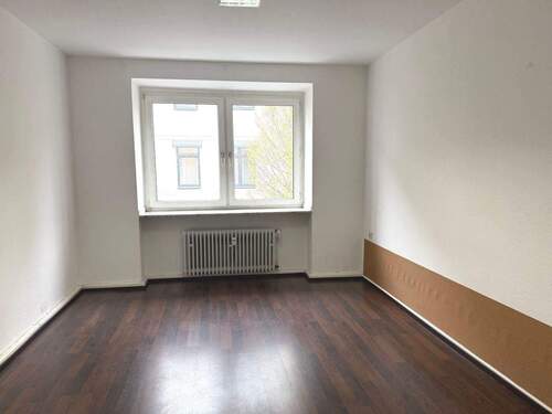Büro 1 Ans. 1.jpeg - 4 Zimmer Büro mit Aufzug in Düsseldorf Stadtmitte zu vermieten!