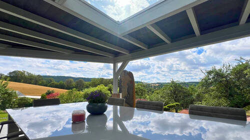 Blick von der unteren Terrasse - 