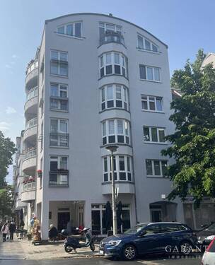 Hausansicht - 3 Zimmer Etagenwohnung zum Kaufen in Berlin