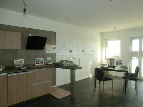 Blick in Wohn-/Esszimmer - 