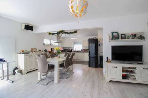 Essbereich - Küche - 3 Zimmer Bungalow in Burladingen