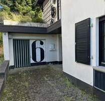 Attraktives Einfamilienhaus mit Einliegerwohnung , Garage und Wintergarten in ruhiger Lage von Helsa