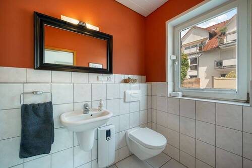Gäste-WC - Einfamilienhaus mit 229,90 m² in Dreieich zum Kaufen