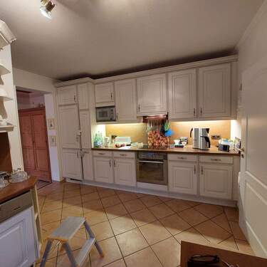 Küche mit Einbauküche - 