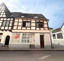Unikat! Sanierungsbedürftiges, historisches Wohnhaus mit vermieteter Gewerbefläche - Remagen Oberwinter
