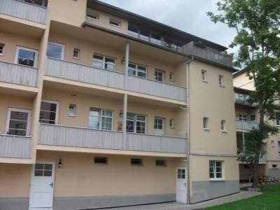 Hausansicht - 3 Zimmer Etagenwohnung zur Miete in Chemnitz
