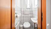 1. OG Toilette - 