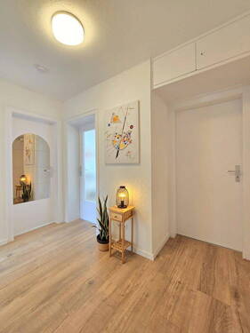 Flur - 2 Zimmer Etagenwohnung zum Kaufen in Mülheim a.d.R.