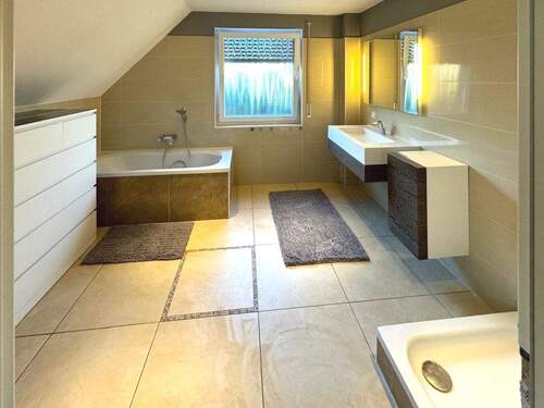 Badezimmer DG - 