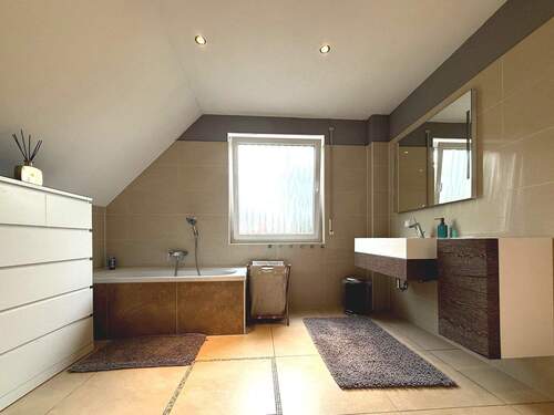 Badezimmer DG - 
