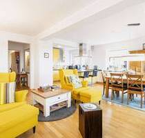 Moderne Dachgeschosswohnung über den Dächern Möllns