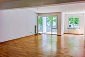 Wohnzimmer Bild 2 - 2 Zimmer Etagenwohnung zum Kaufen in Augsburg